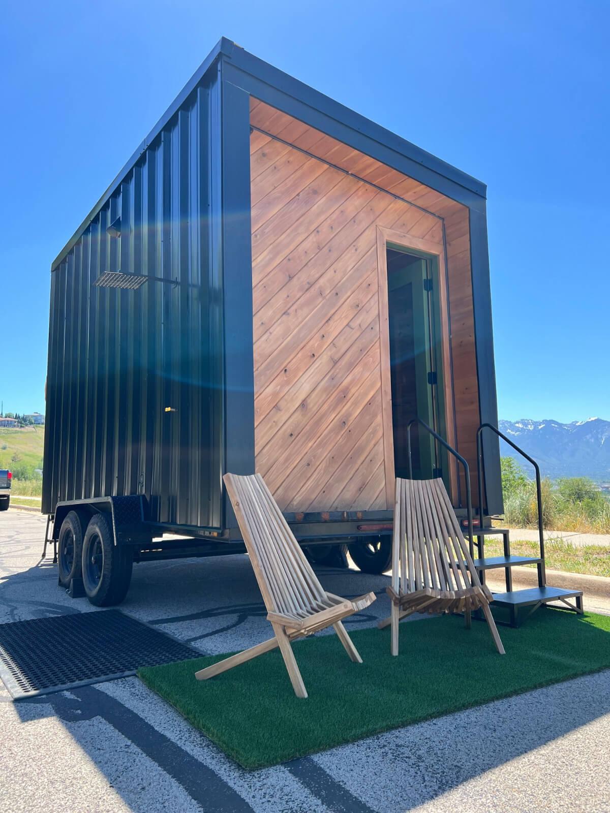 Mobile sauna trailer